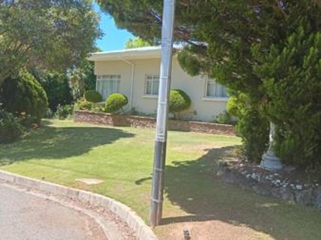4 Bedroom House in Cradock Nxuba