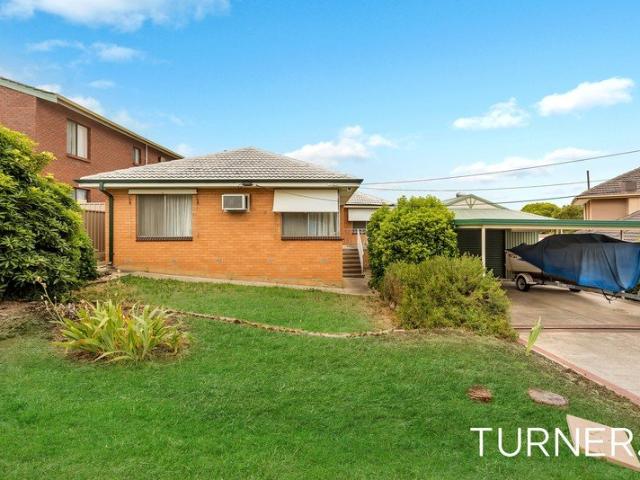 4 Bedroom house in a convenient location!