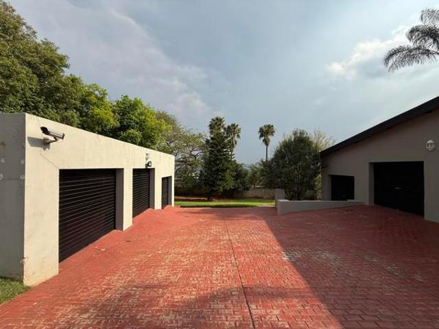 4 Bedroom House in Aviary Hill