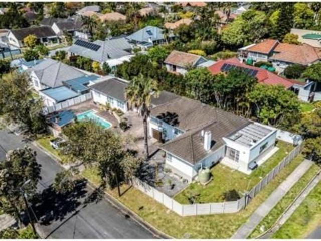 4 Bedroom House in Bonnie Doone