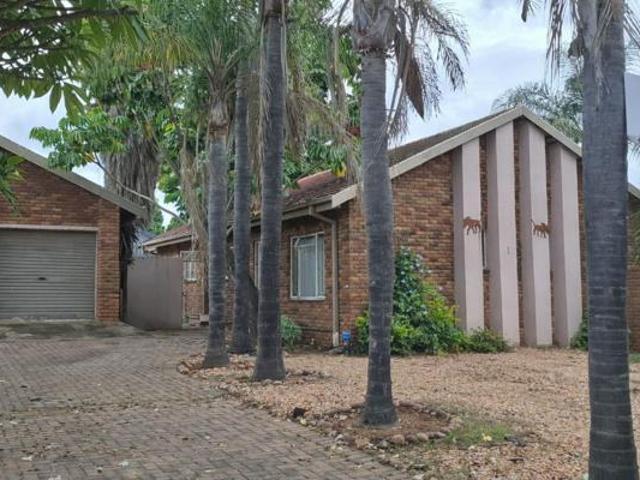 4 Bedroom House in Bendor