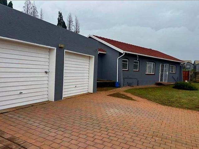 4 Bedroom House in Birchleigh