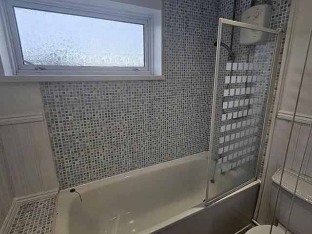 4 bedroom house in Birmingham