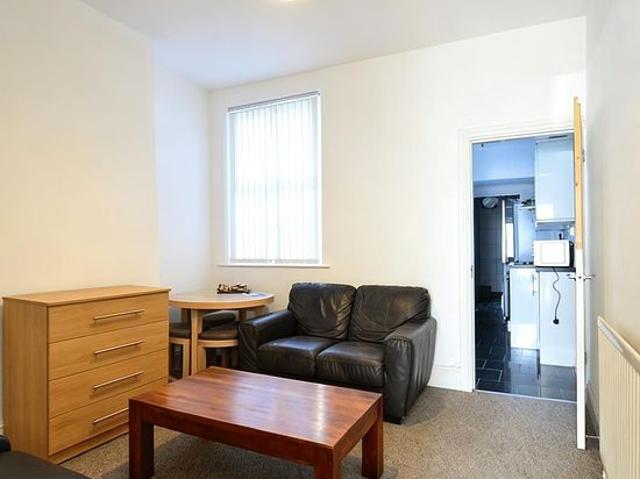 4 bedroom house in Birmingham