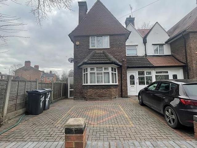 4 bedroom house in Birmingham