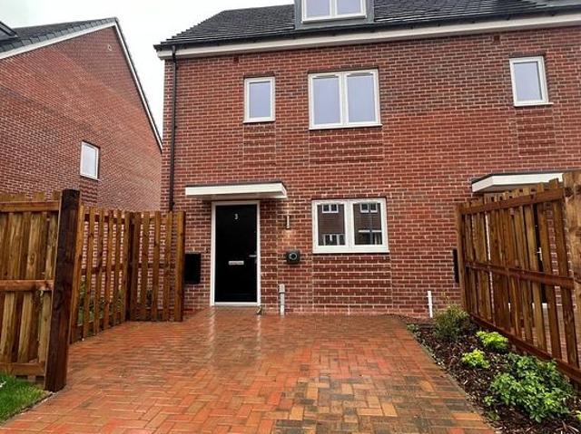 4 bedroom house in Birmingham