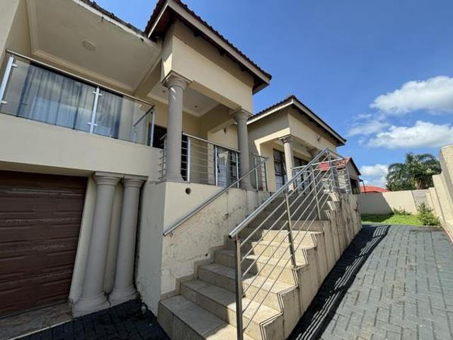 4 Bedroom House in Golden Acres Estate