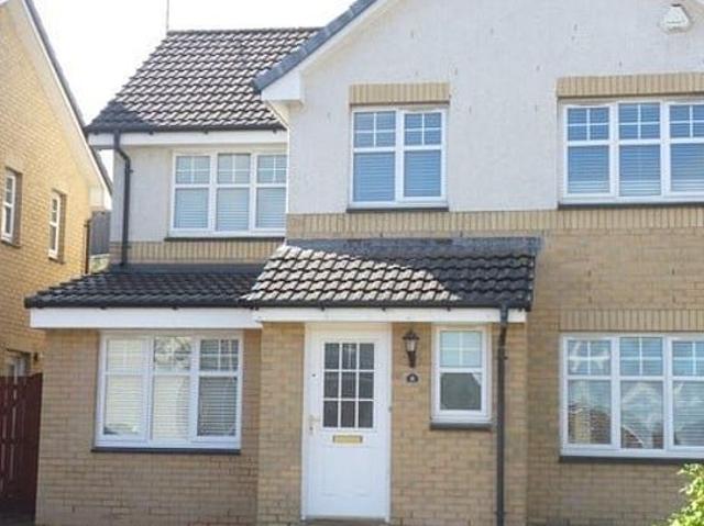 4 bedroom house in Glasgow