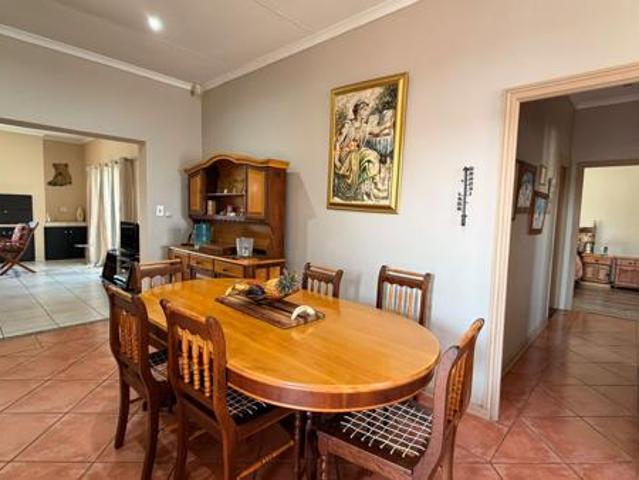 4 Bedroom House in Grimbeek Park