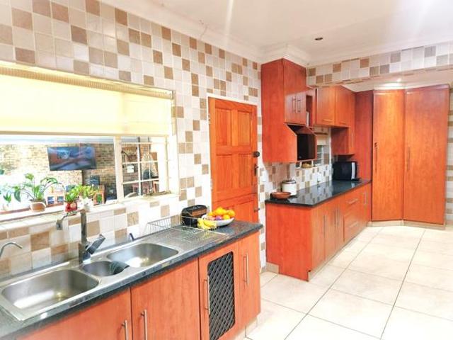 4 Bedroom House in Doringkloof