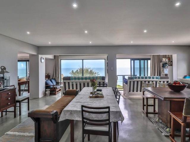 4 Bedroom House in Dana Bay