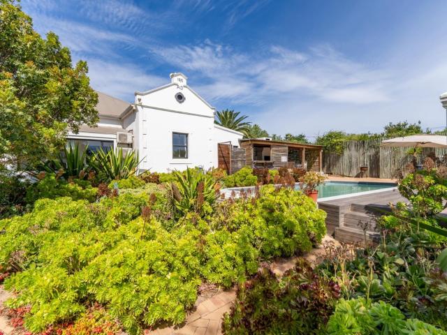 4 Bedroom House in Darling