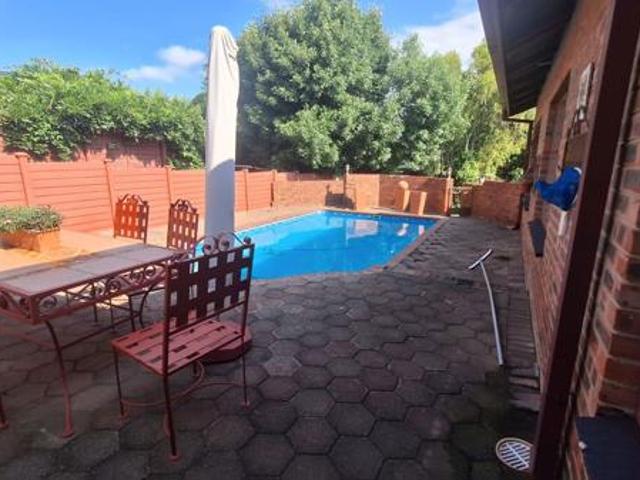 4 Bedroom House in Eureka