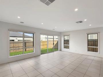 4 Bedroom House in Eynesbury