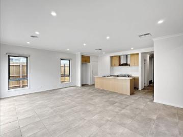 4 Bedroom House in Eynesbury