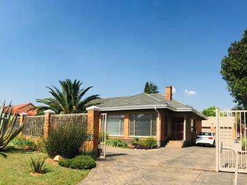 4 Bedroom House in Farrarmere