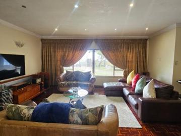 4 Bedroom House in Felixton