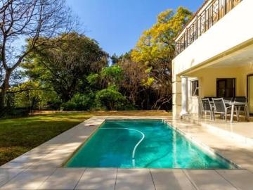 4 Bedroom House in Ferndale