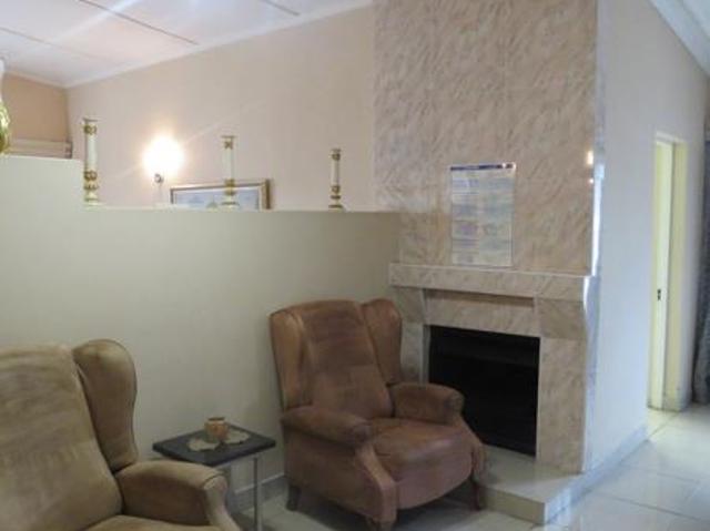 4 Bedroom House in Komani Park