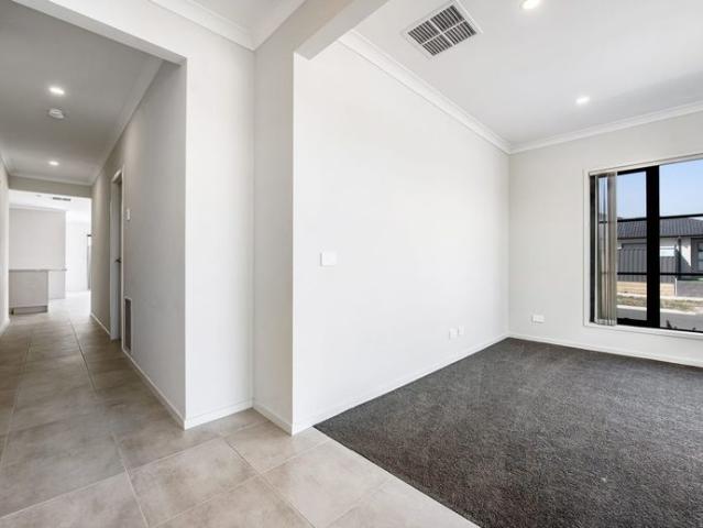 4 Bedroom House in Kalkallo!