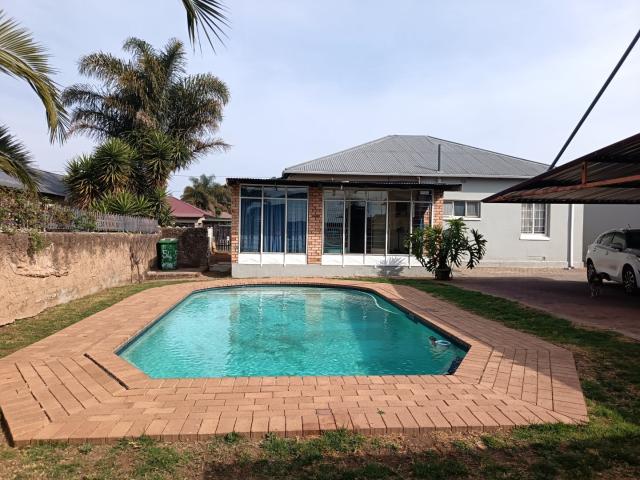 4 Bedroom House in Krugersdorp West