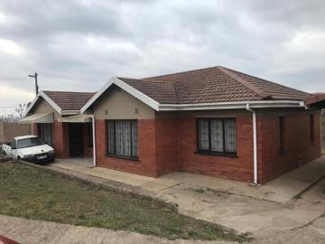 House to rent in Redfern - Parking