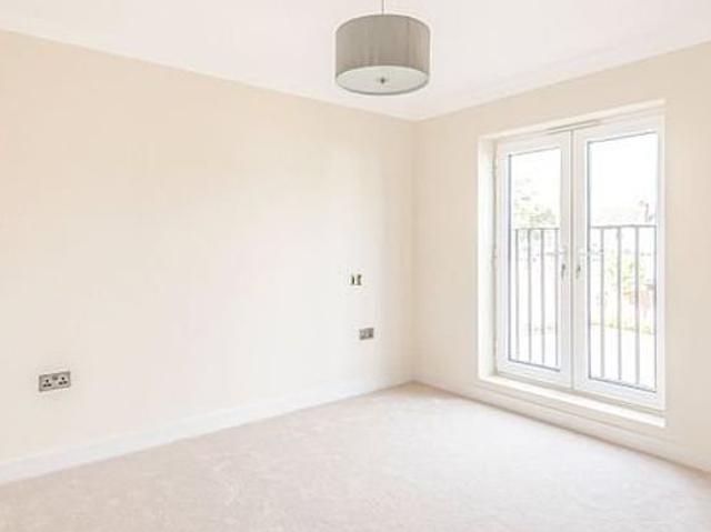 4 bedroom house in Harrow