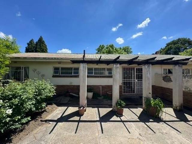 4 Bedroom House in Heilbron Outlying