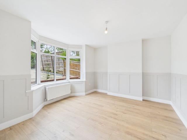 4 bedroom House in Henley Road, Reading