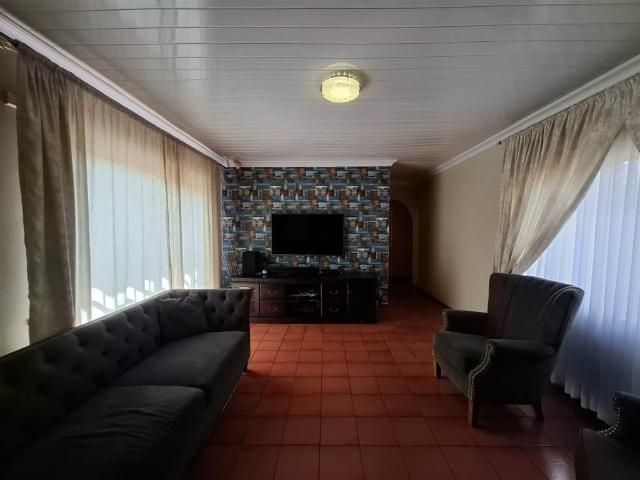 4 Bedroom House in Hoeveld Park