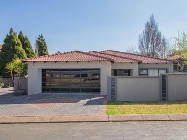 4 Bedroom House in Ifafi