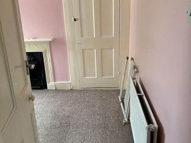 4 bedroom house in Ilford