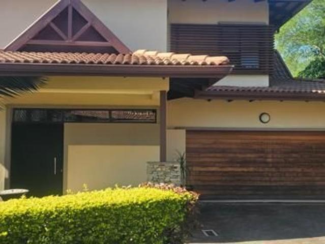 4 Bedroom House in Izinga Estate