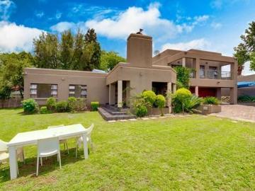 4 Bedroom House in Johannesburg North