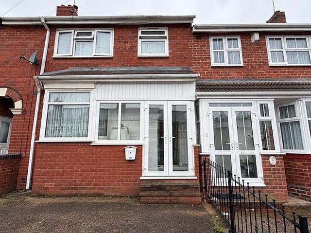 4 bedroom house in Oldbury