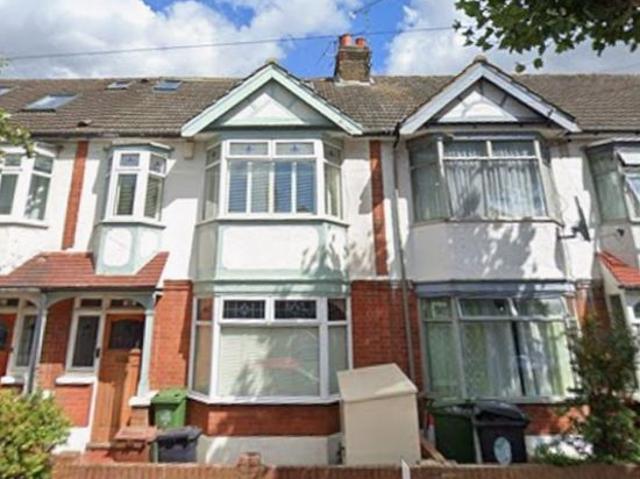 4 bedroom house in London