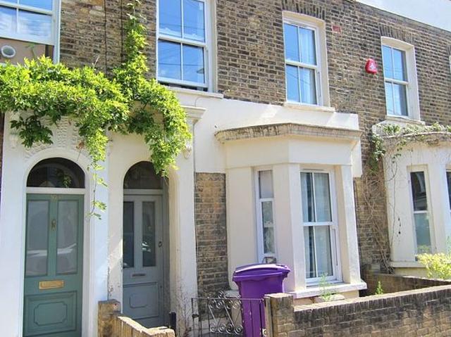 4 bedroom house in London