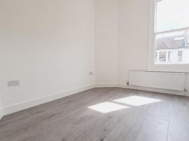 4 bedroom house in London