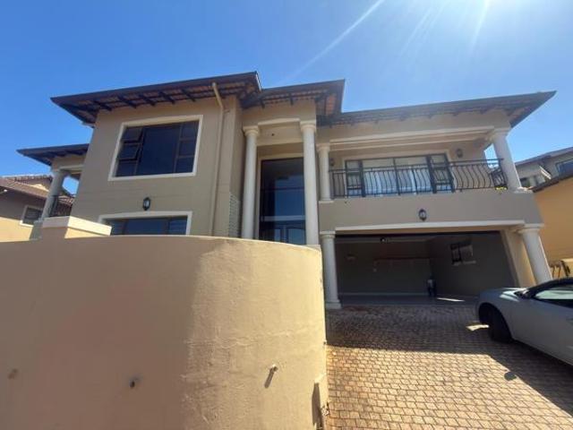 4 Bedroom House in La Lucia