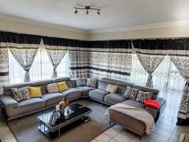4 Bedroom House in La Mercy