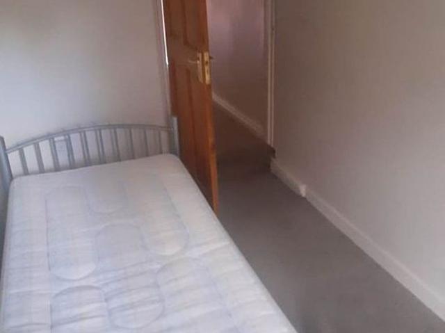 4 bedroom house in Liverpool