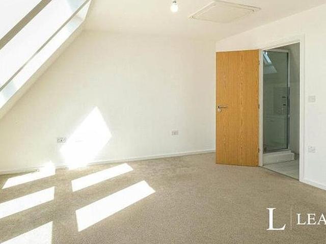4 bedroom house in Liverpool