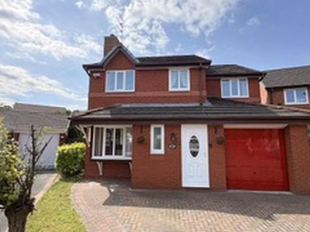 4 bedroom house in Liverpool