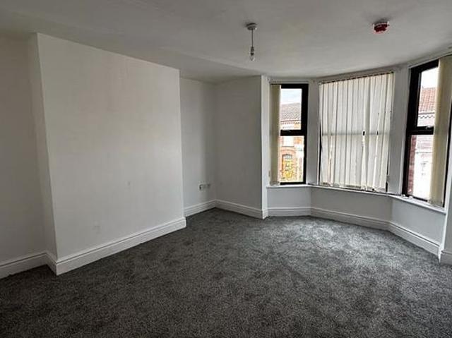 4 bedroom house in Liverpool