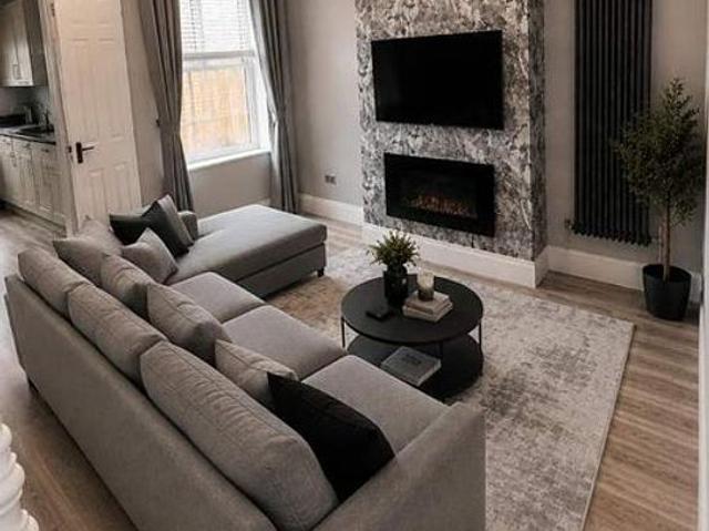 4 bedroom house in Liverpool