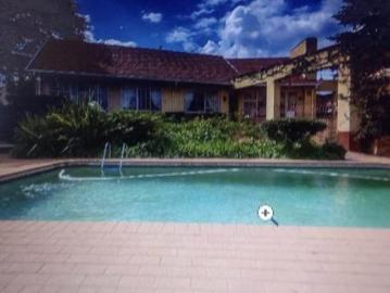 4 Bedroom House in Linmeyer