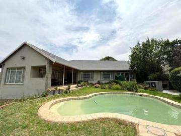 4 Bedroom House in Mondeor