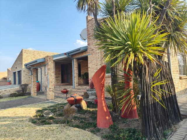 4 Bedroom House in Morelig