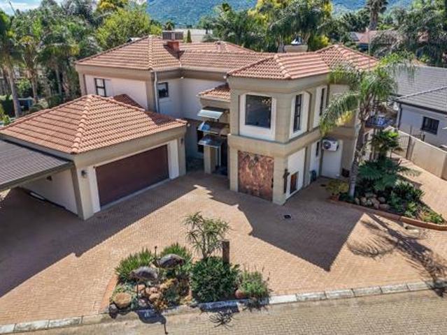 4 Bedroom House in Melodie