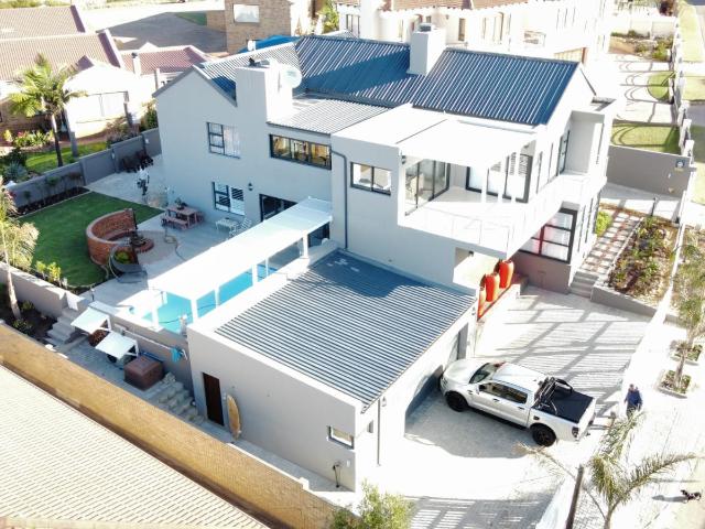 4 Bedroom House in Menkenkop